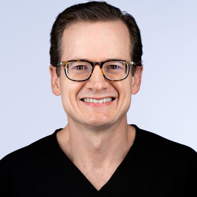 Esteban Marten, MD Profile Picture