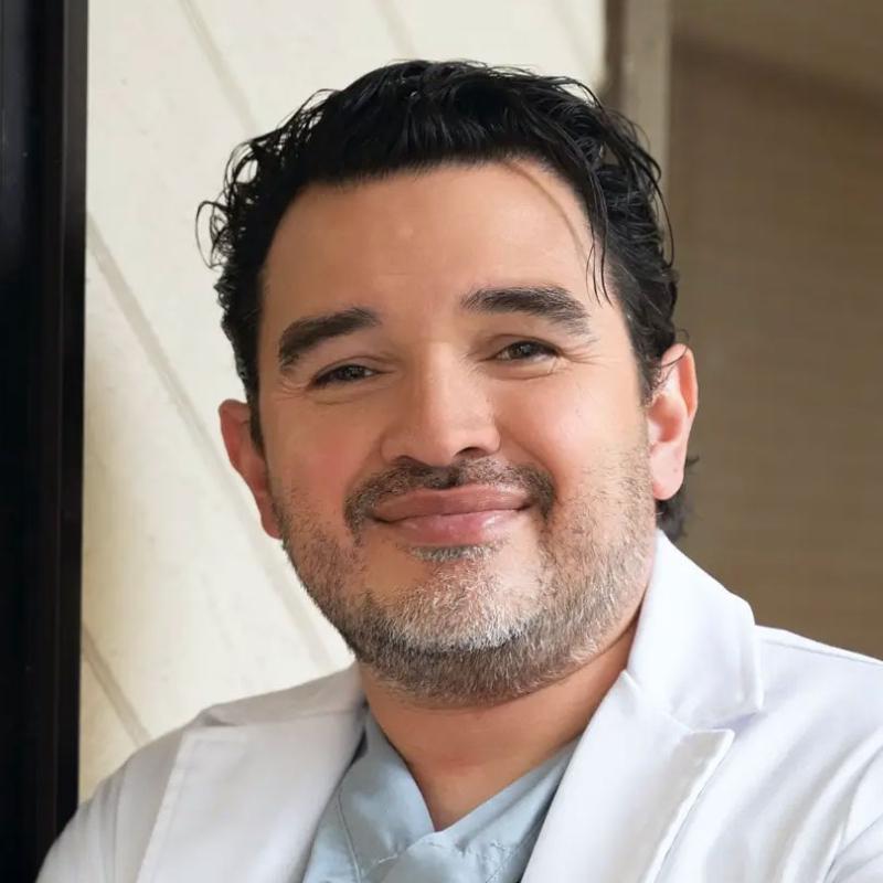 Donovan Thomas Rosas, MD Profile Picture