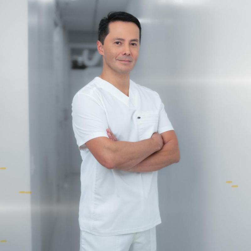 Alan Gonzalez, MD Profile Picture