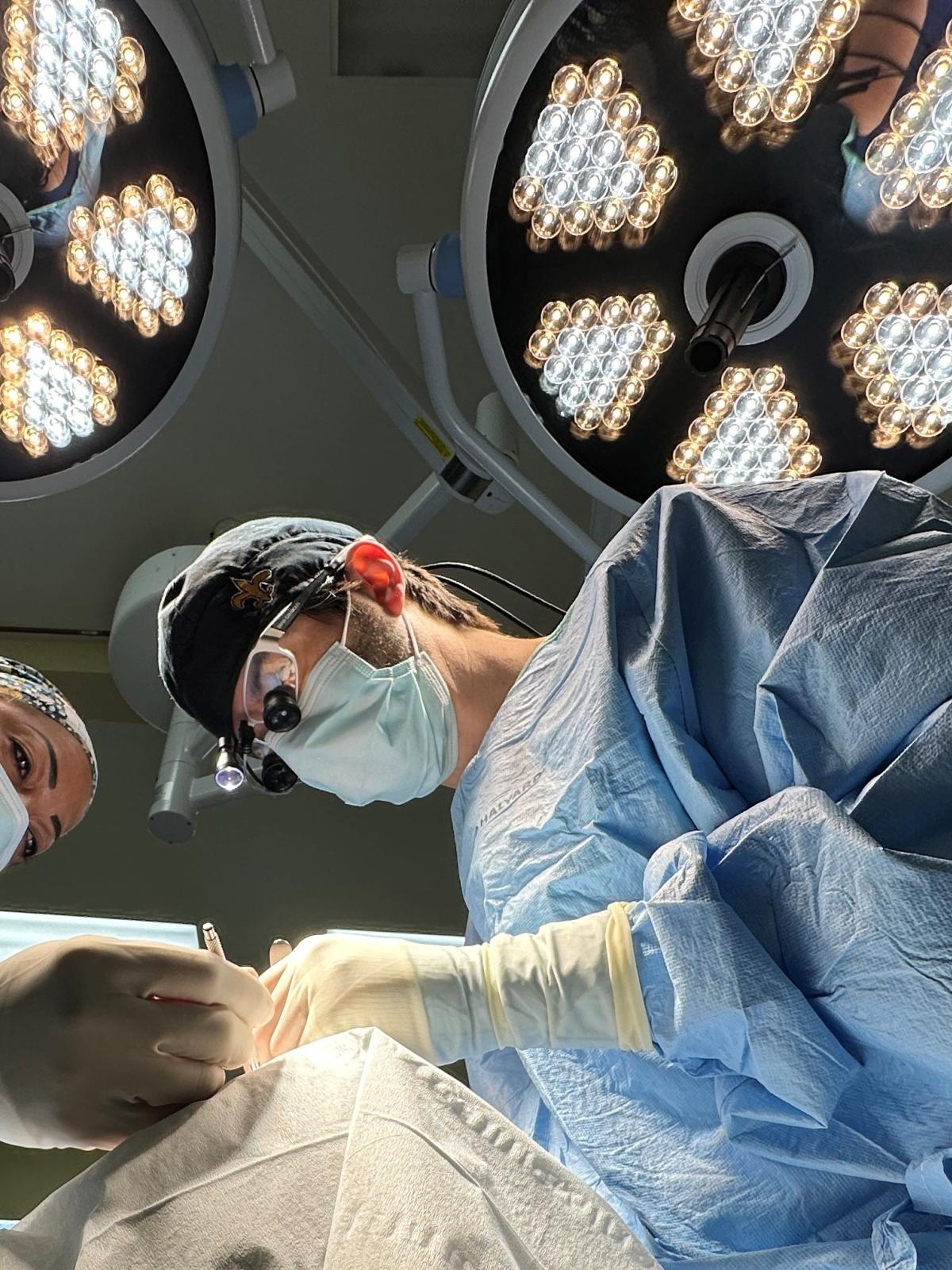 Brad M. Gandolfi, MD Professional Background Image