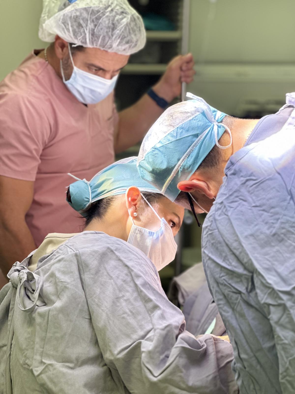 Nashielli Torres Espinosa, MD Professional Background Image