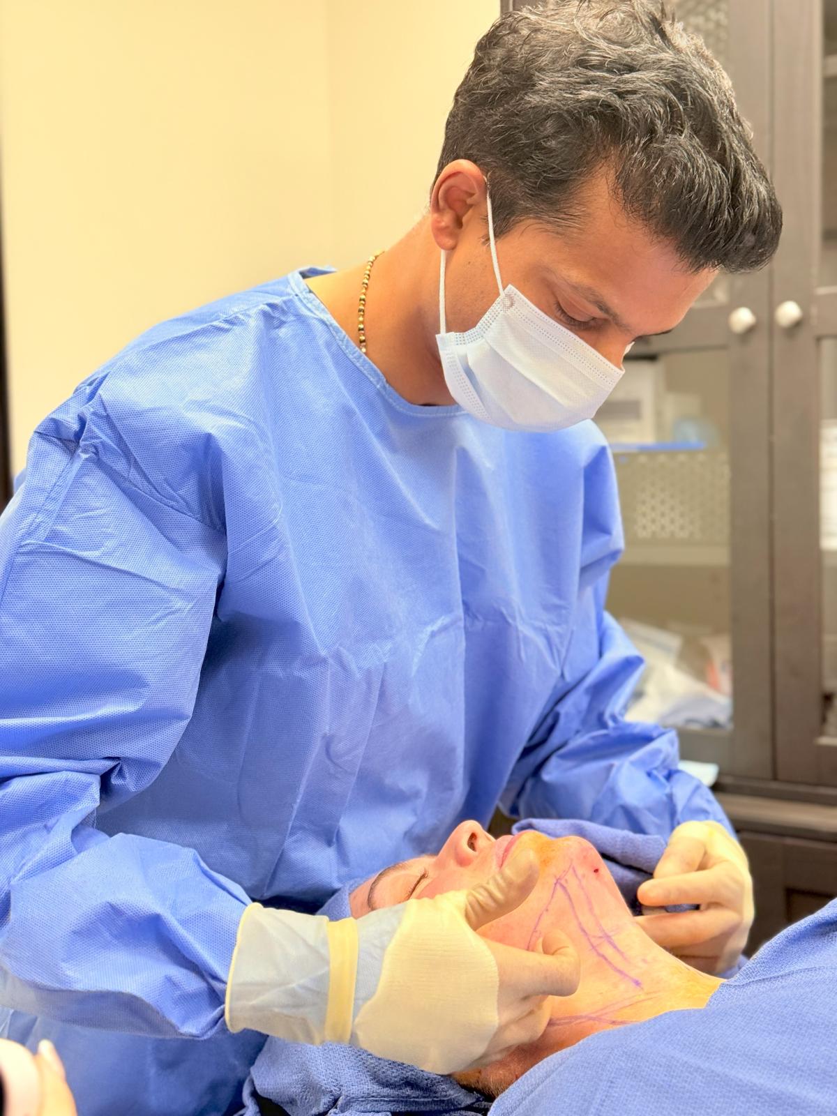 Janak Parikh, MD Professional Background Image