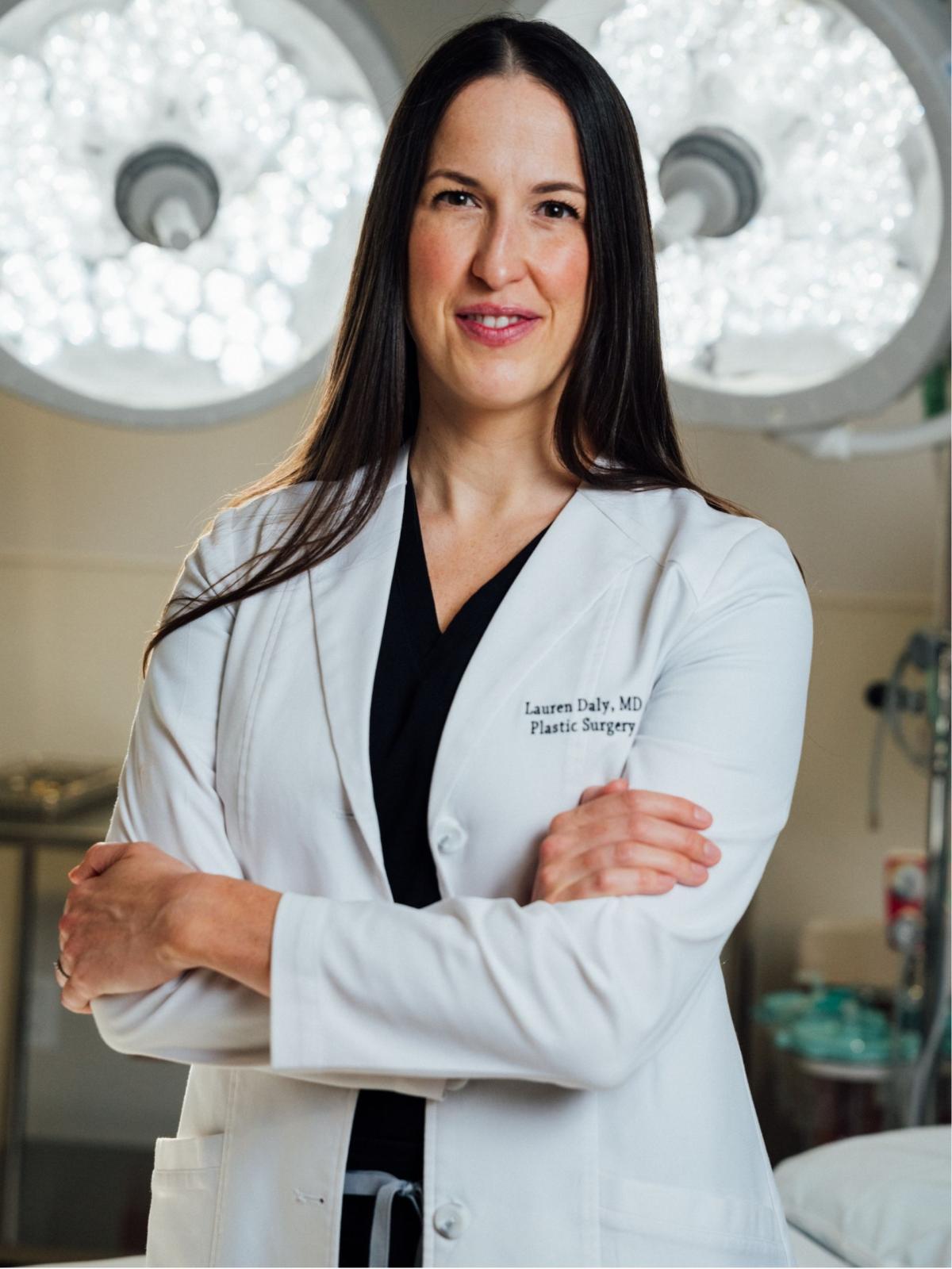 Lauren T. Daly, MD Professional Background Image